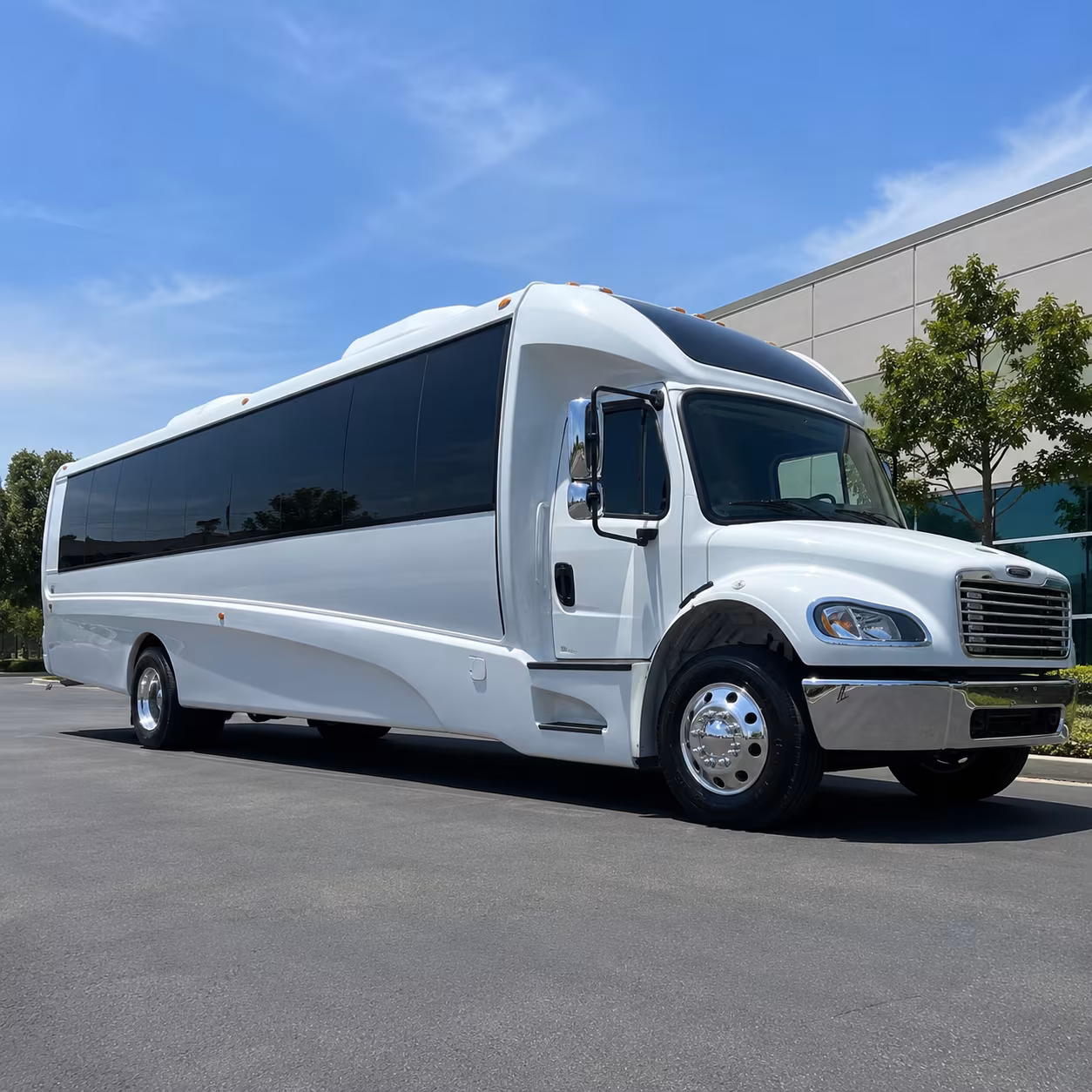 modesto 30 passenger minibus