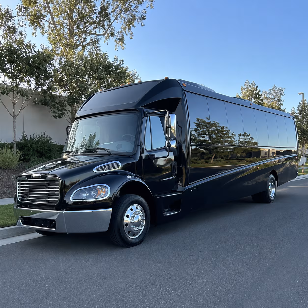 modesto 35 passenger minibus